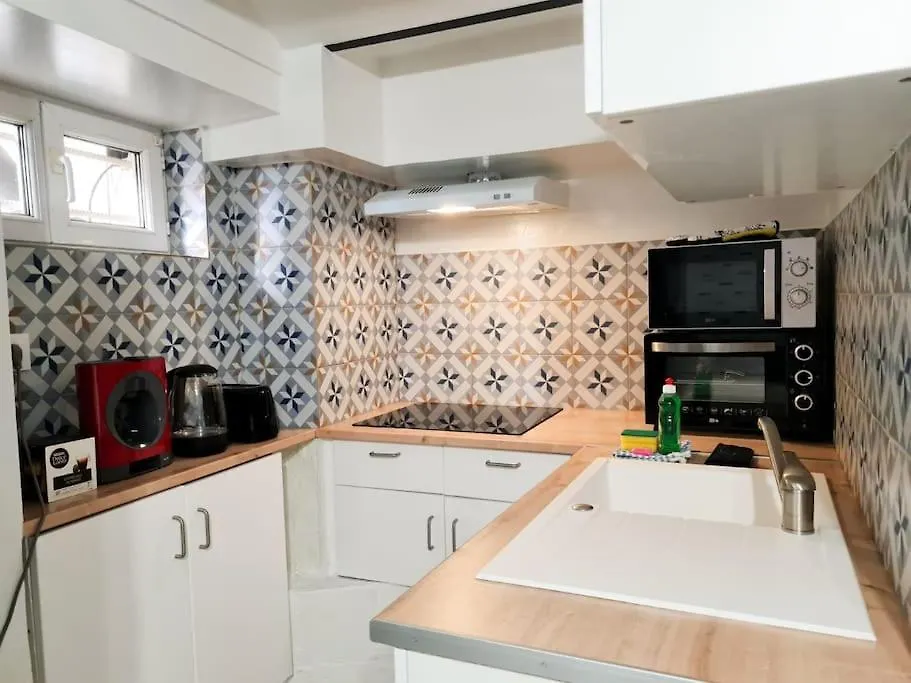 Appartement Port De Nice 0*,  France